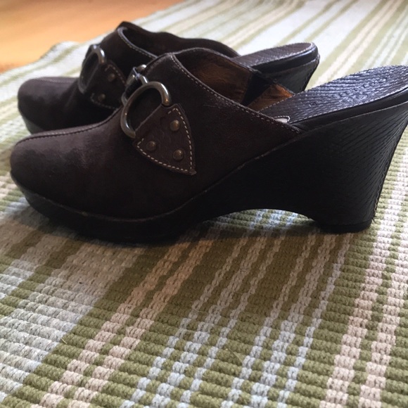 Cole Haan Brown Suede Clogs/Mules - size 5.5 - Picture 3 of 7